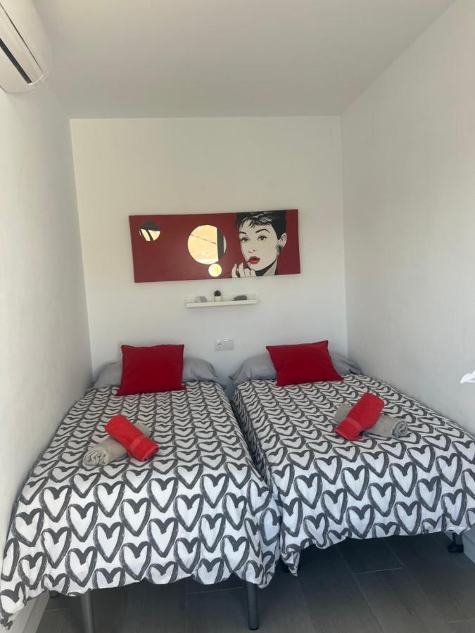 Casa Carmen Atico Primera Linea De Playa Málaga Exterior foto